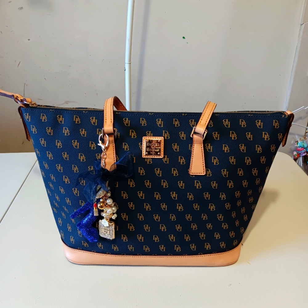 Marine Signature Shopper